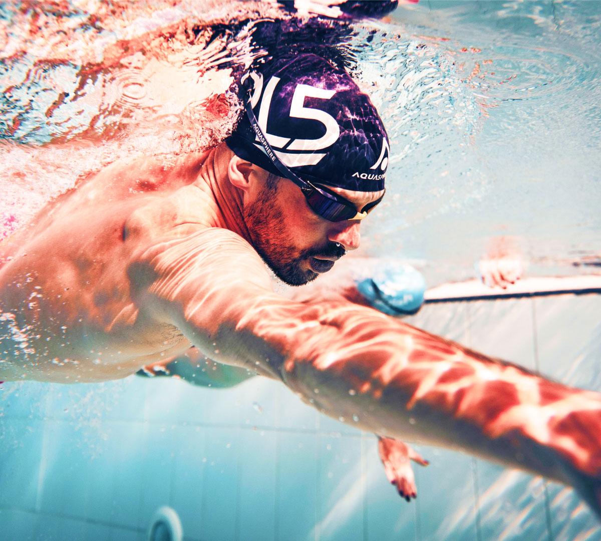 Patrick Lange beim Schwimmen mit dem ERDINGER Active.TEAM.